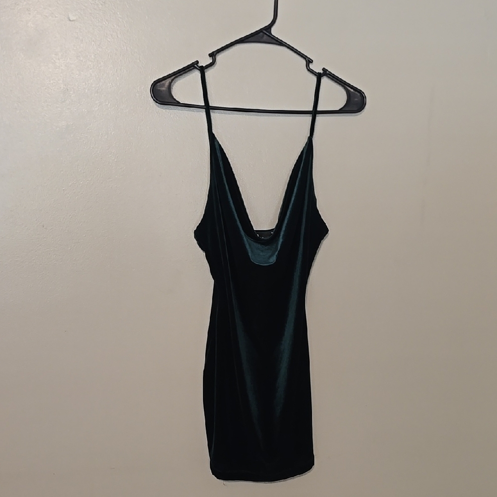 Lulus Velvet Mini Drees Sleevless Emerald Green Womens Size Medium